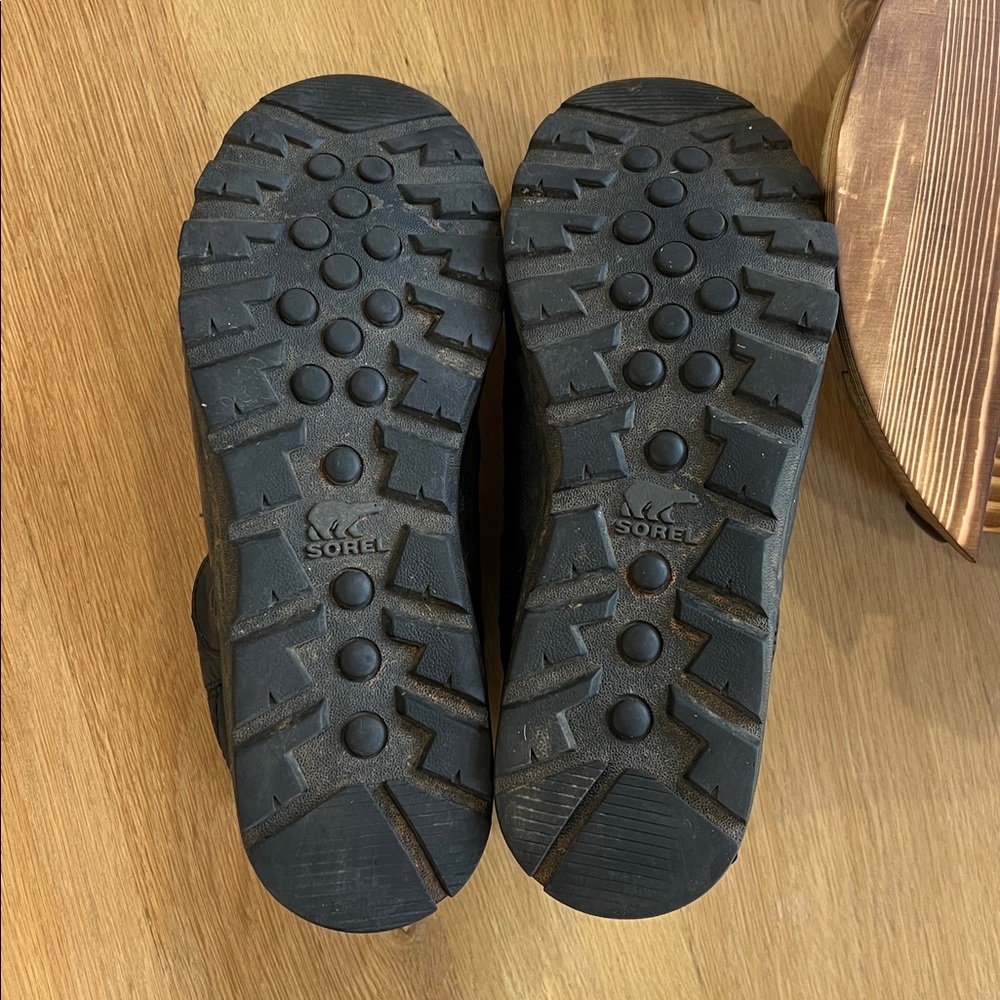 Sorel Puffer Boots - Picture 4 of 15